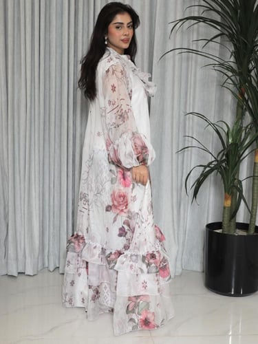 جلابية شيفون ابيض مشجر