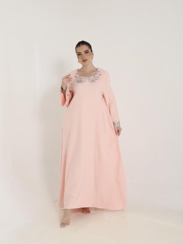 جلابية كريب بوشاح خلفي وشغل يدوي