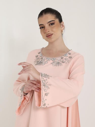 جلابية كريب بوشاح خلفي وشغل يدوي