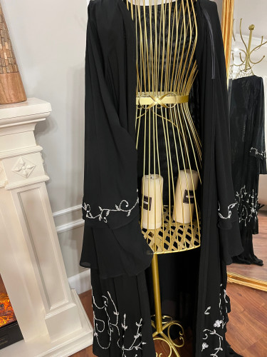 دبل شيفون مطرزه