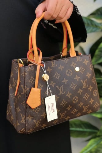 شنطة لويس فيتون - كاجوال LV-014-ES