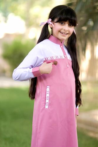 Pink apron elementary pocket of roses