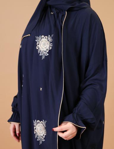 ثوب صلاة مطرز كحلي