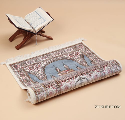 سجادة حرير فاخرة