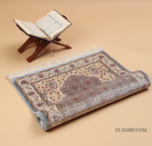 سجادة حرير فاخرة