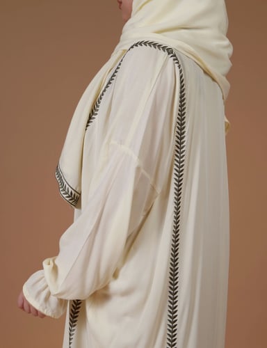 ثوب صلاة مطرز
