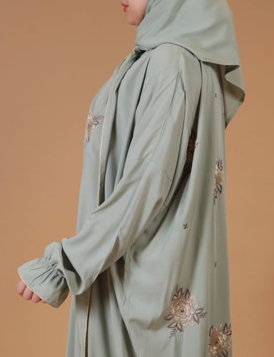 ثوب صلاة مطرز تيفاني