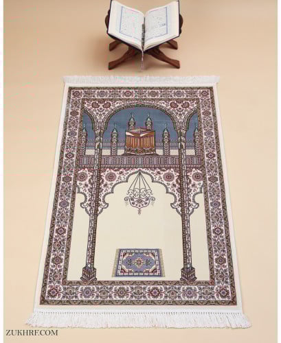 سجادة حرير فاخرة