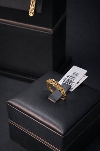 طقم ذهب عيار 21 وزن 8.46 جرام