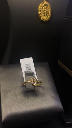 نصف طقم عيار 21 وزن 4.43 جرام