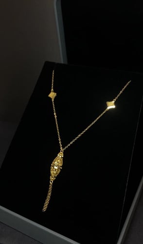 عقد ذهب عيار 21 وزن 4.43 جرام