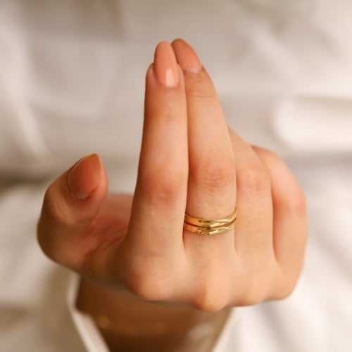 خاتم ذهب عيار 18 بوزن 1.98 جرام - خاتم المزنه