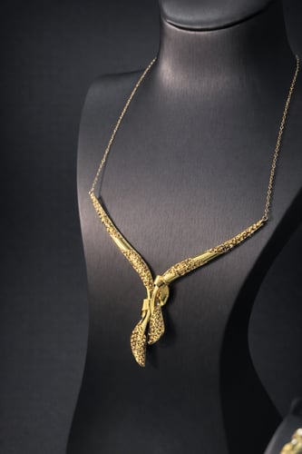 طقم ذهب عيار 21 وزن 10.42 جرام