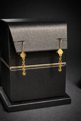 طقم عيار 21 وزن 9.37 جرام