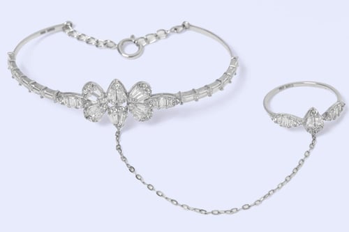 كف الاميرة الذهبية