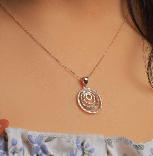 سلسال وتعليقة ذهب دوائر عيار 18 بوزن 3.13 جرام - س...