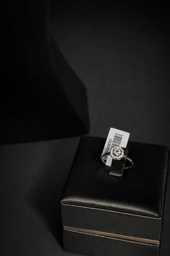 نصف طقم ناعم عيار 18 وزن 3.83 جرام