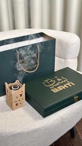 دقله بشت اطفال اسود