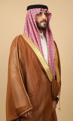 تفصيل بشت اشقر