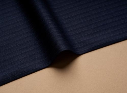 قماش شتوي كحلي مقلم B5