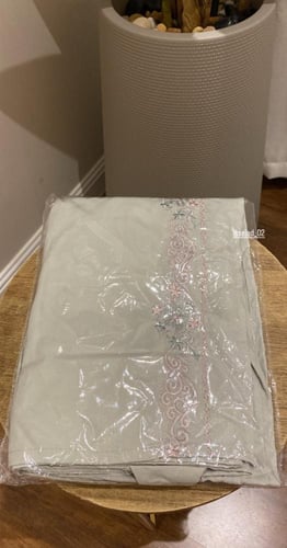 جلال صلاة مطرز