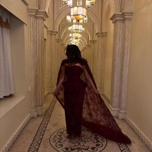 فستان دانتيل وفصوص E65