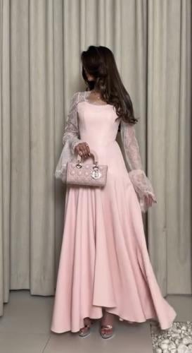 فستان باربي دانتيل E53