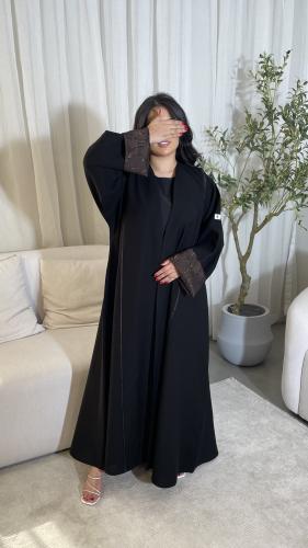 عباية دانا
