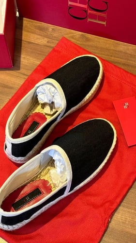 جزمة نسائية كارولينا هيريرا