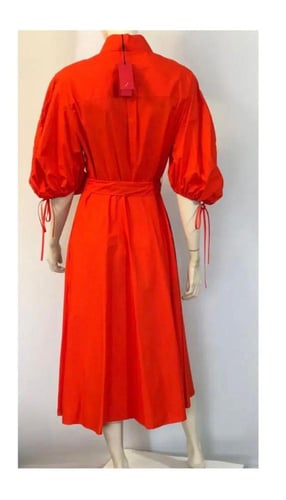 فستان نسائي كارولينا هيريرا