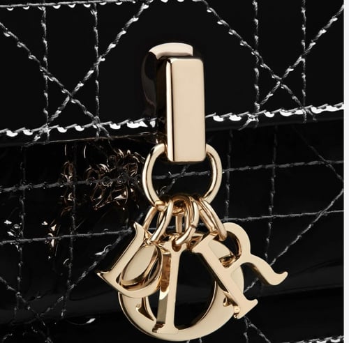 ديور باوتش LADY DIOR CHAIN POUCHBlack Patent Canna...