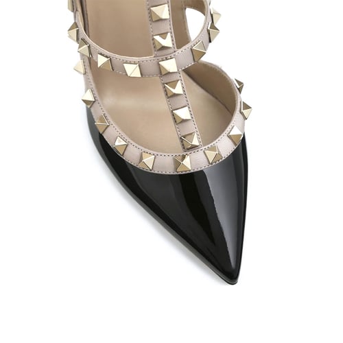 شوز فالنتينو جارافاني روكستود أسود