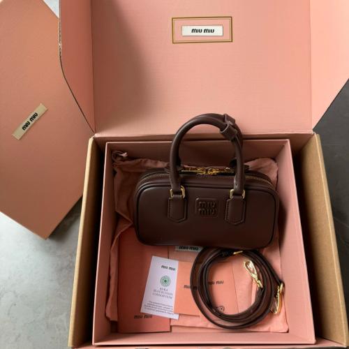 ميو ميو ميني 19 سم