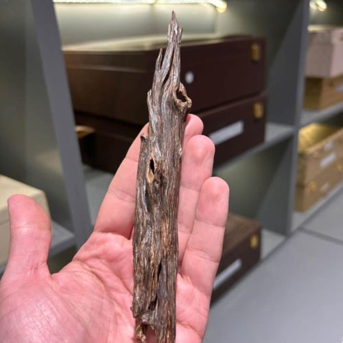 عود هندي نجلاند سوبر مرتفع بالجملة