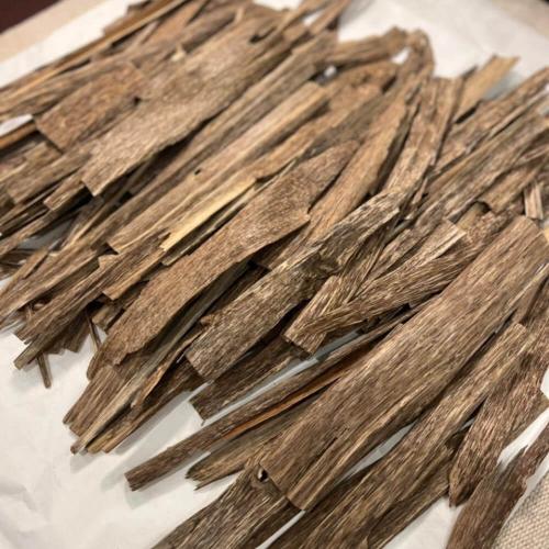 رقائق عود تراد تايلندي بالجملة