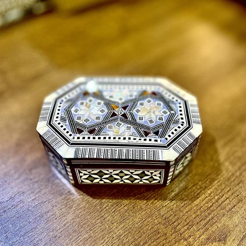 صندوق صدف نادر