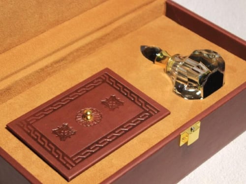 طقم جلد إيطالي وسط