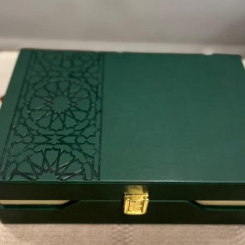 طقم جلد إيطالي كبير