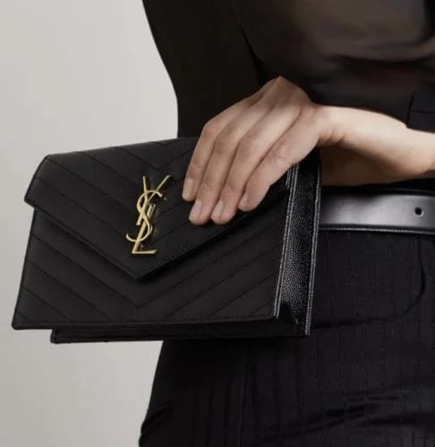 Saint Laurent bag discounted with box and warranty and necklace (Madah)