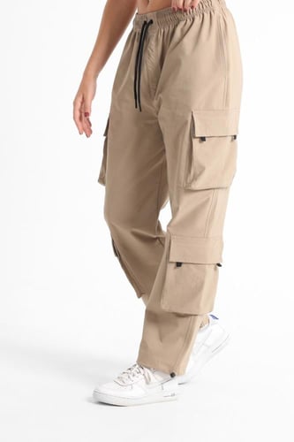 بنطلون بيج 2024 - نسائي