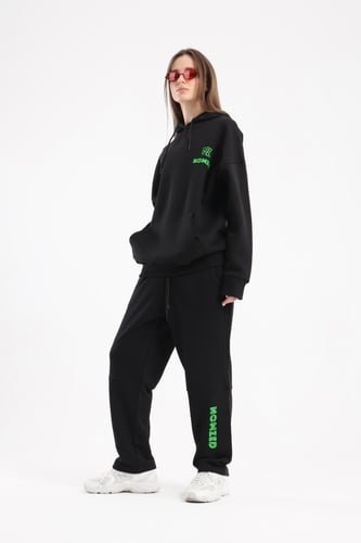 طقم شتوي أسود - نسائي