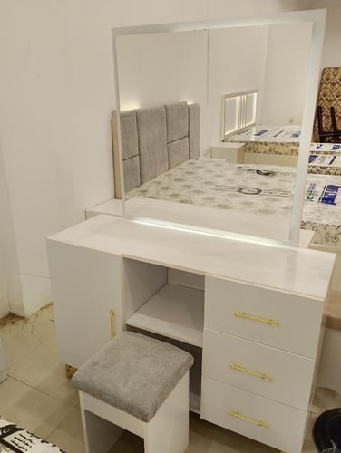 غرفة نوم وطني ٥ قطع