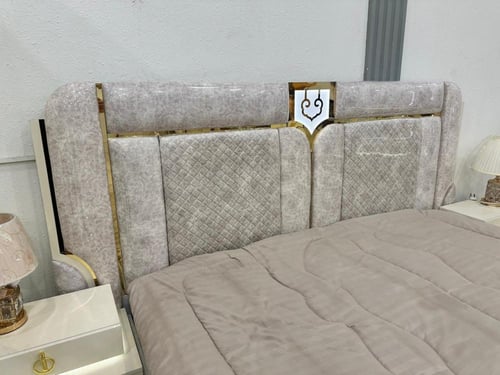 غرفة نوم صيني ٨ قطعة دولاب مقاس ٢٤٠*٢٣٠ سم سرير ٢٠...