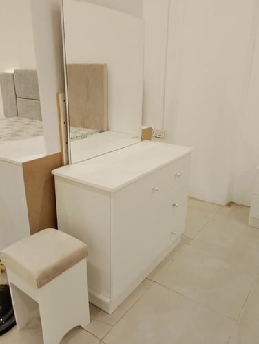 غرفة نوم وطني ٥ قطع