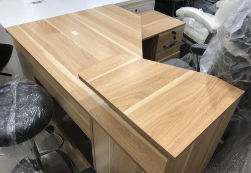 مكتب صيني بزاوية مع وحدة ادراج