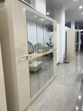 غرفة نوم صيني ٦ درفة ٨ قطع دولاب ٢٤٠*٢٣٠ سم سرير ٢...