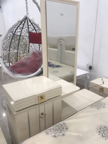 غرفة نوم صيني ٦ درفة ٨ قطع دولاب ٢٤٠*٢٣٠ سم سرير ٢...