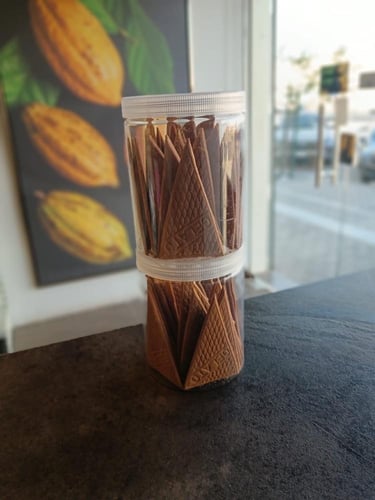 مثلثات الكريب بالشوكولاتة الايطالي 24 قطعة