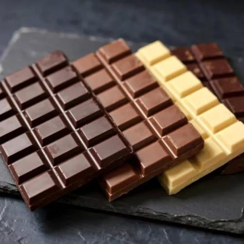 ألواح شوكولاتة كامباوند 1 كيلو الوردة العالمية