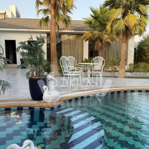 جلسة خارجية ثلاثيه للحديقة حديد لون ابيض